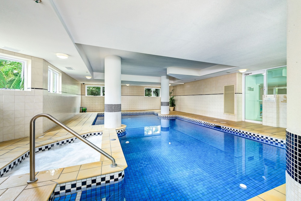 Crest Apartments 21/64