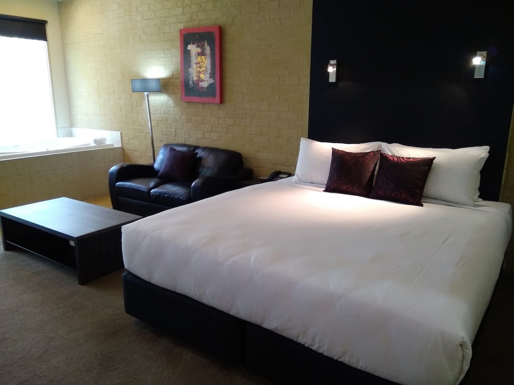 Spa, Deluxe, King Bed