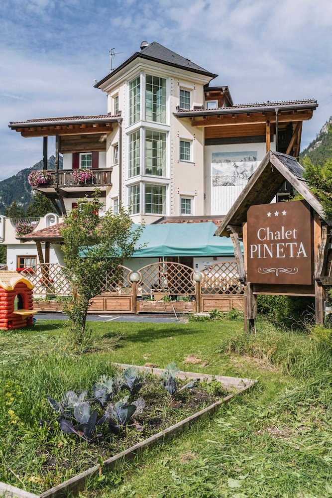 HOTEL CHALET PINETA 3/50