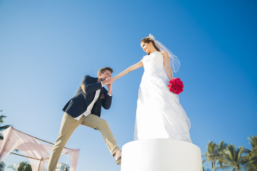Vamar Vallarta All Inclusive Marina and Beach Resort 45/50