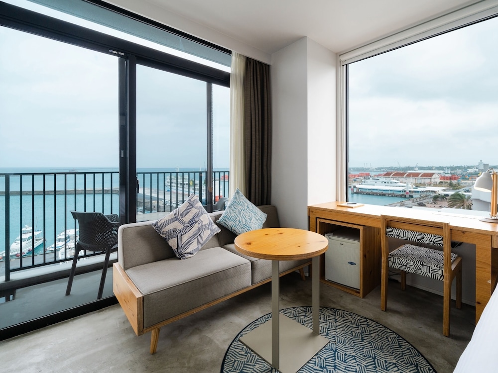 Hotel Locus 58/84