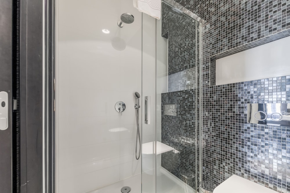 Starlight luxury rooms 47/50