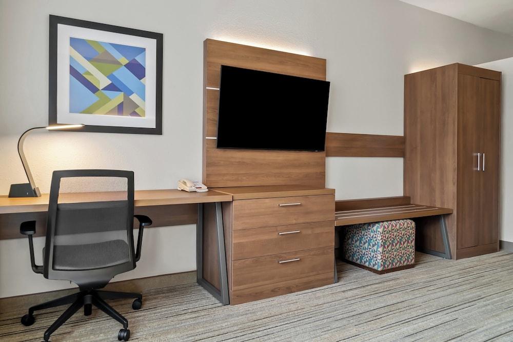 Holiday Inn Express Hotel And Suites Marion 60/68