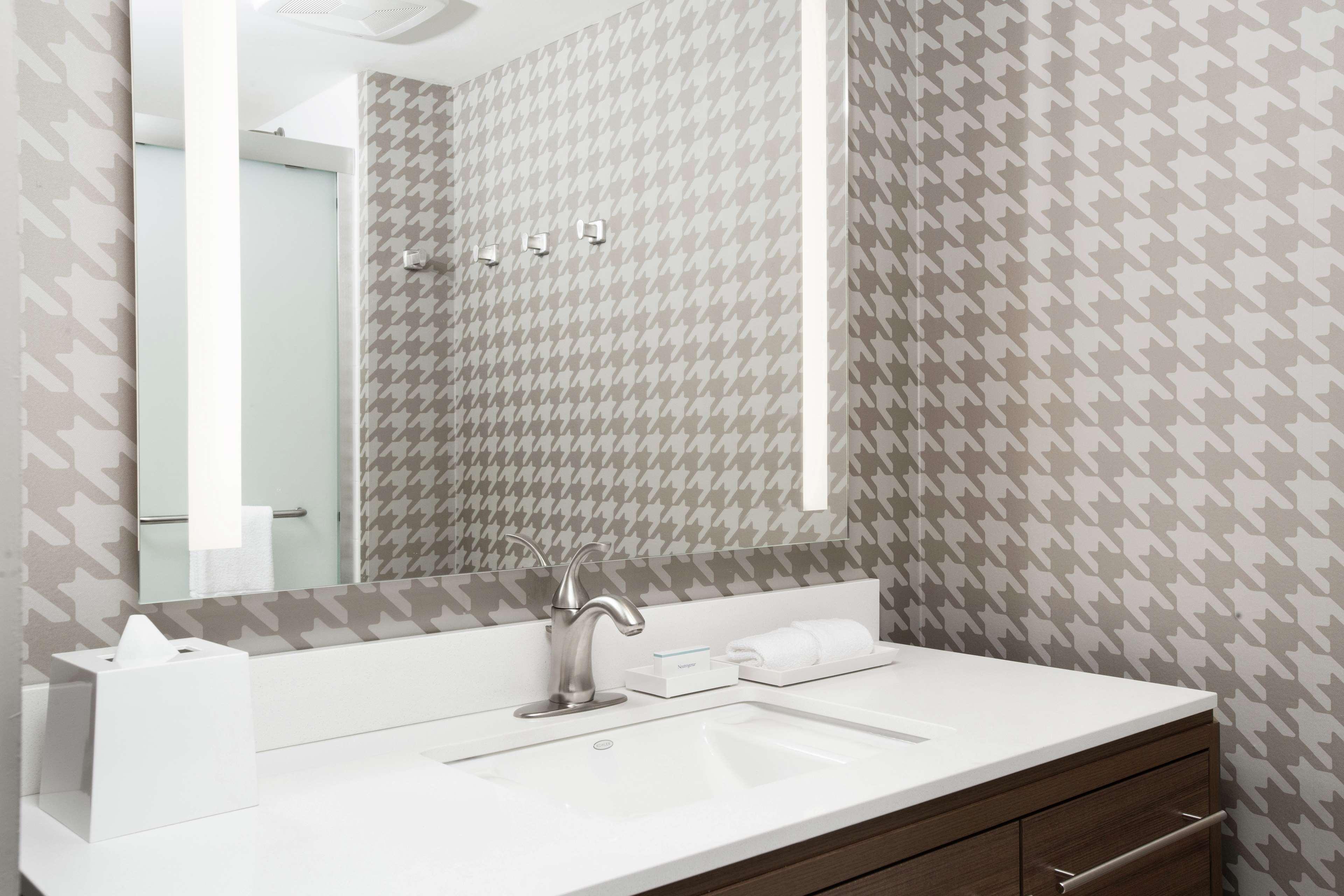 جناح بسرير كينج، Home2 Suites By Hilton Long Island Brookhaven 4/4