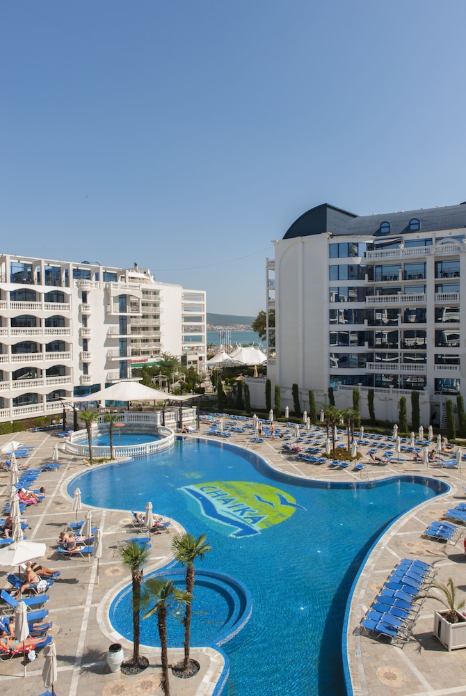 Chaika Beach Resort 46/50