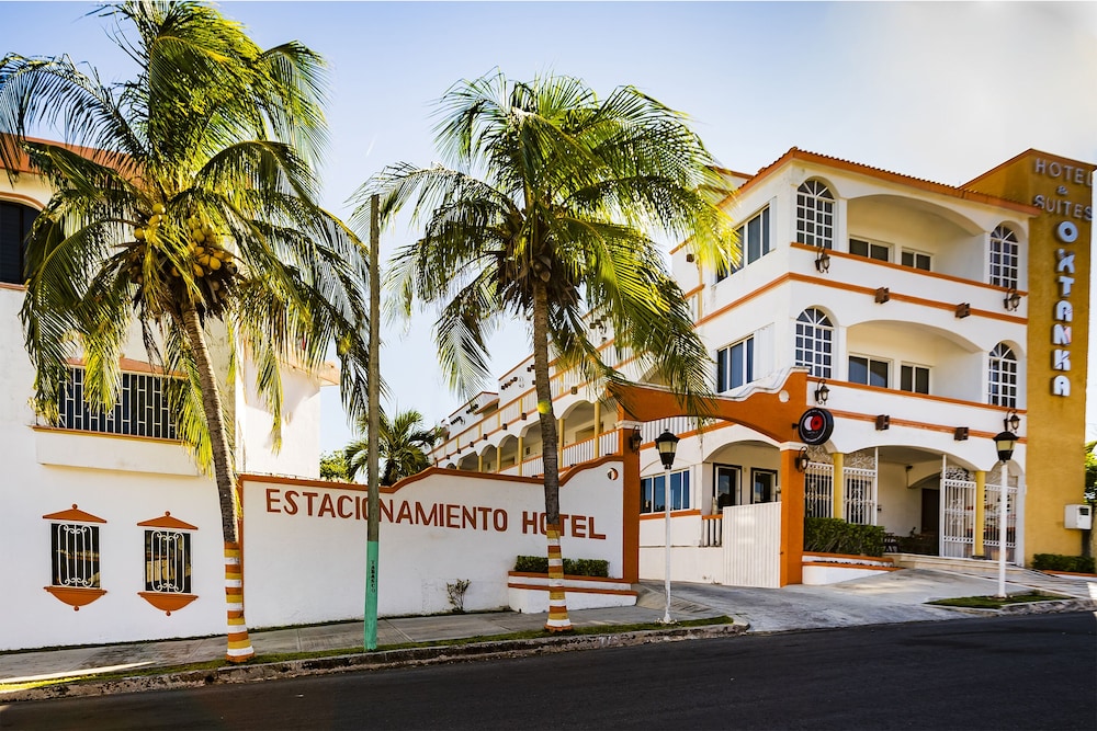 Capital O Oxtankah Chetumal Bay 27/35