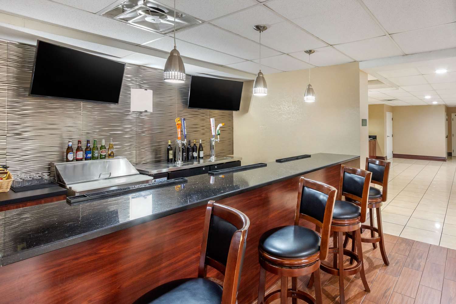 Comfort Inn St Petersburg North, FL 12/18