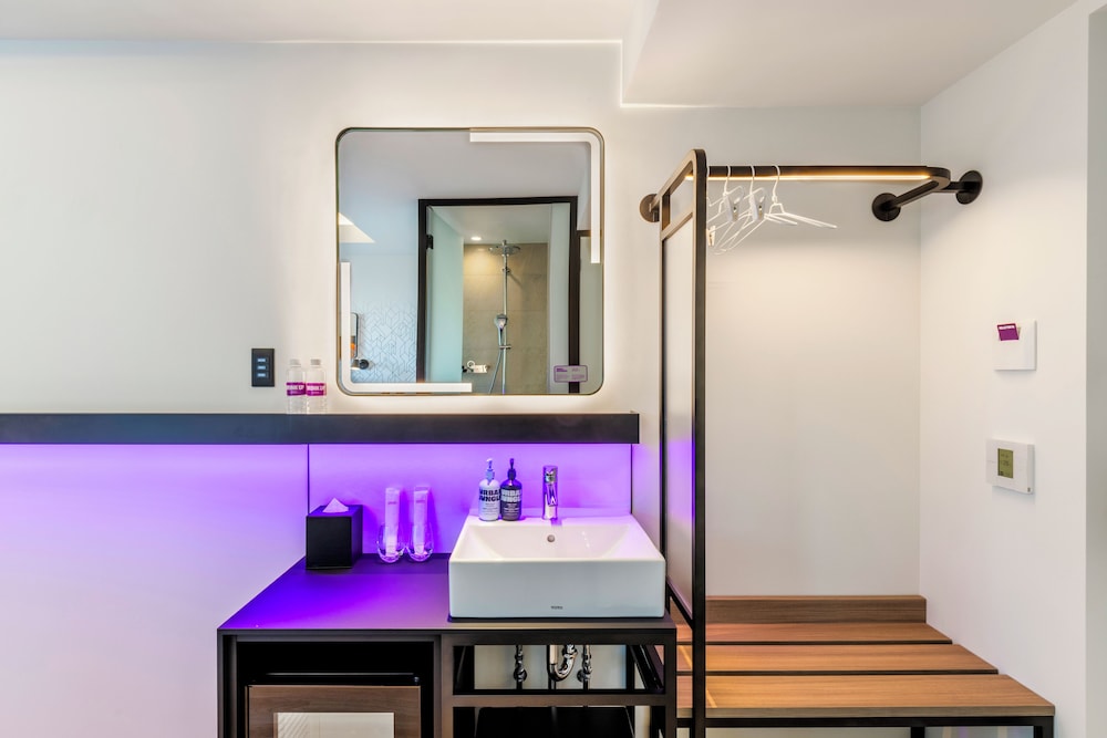 YOTEL Tokyo Ginza, Select by Hilton 47/50