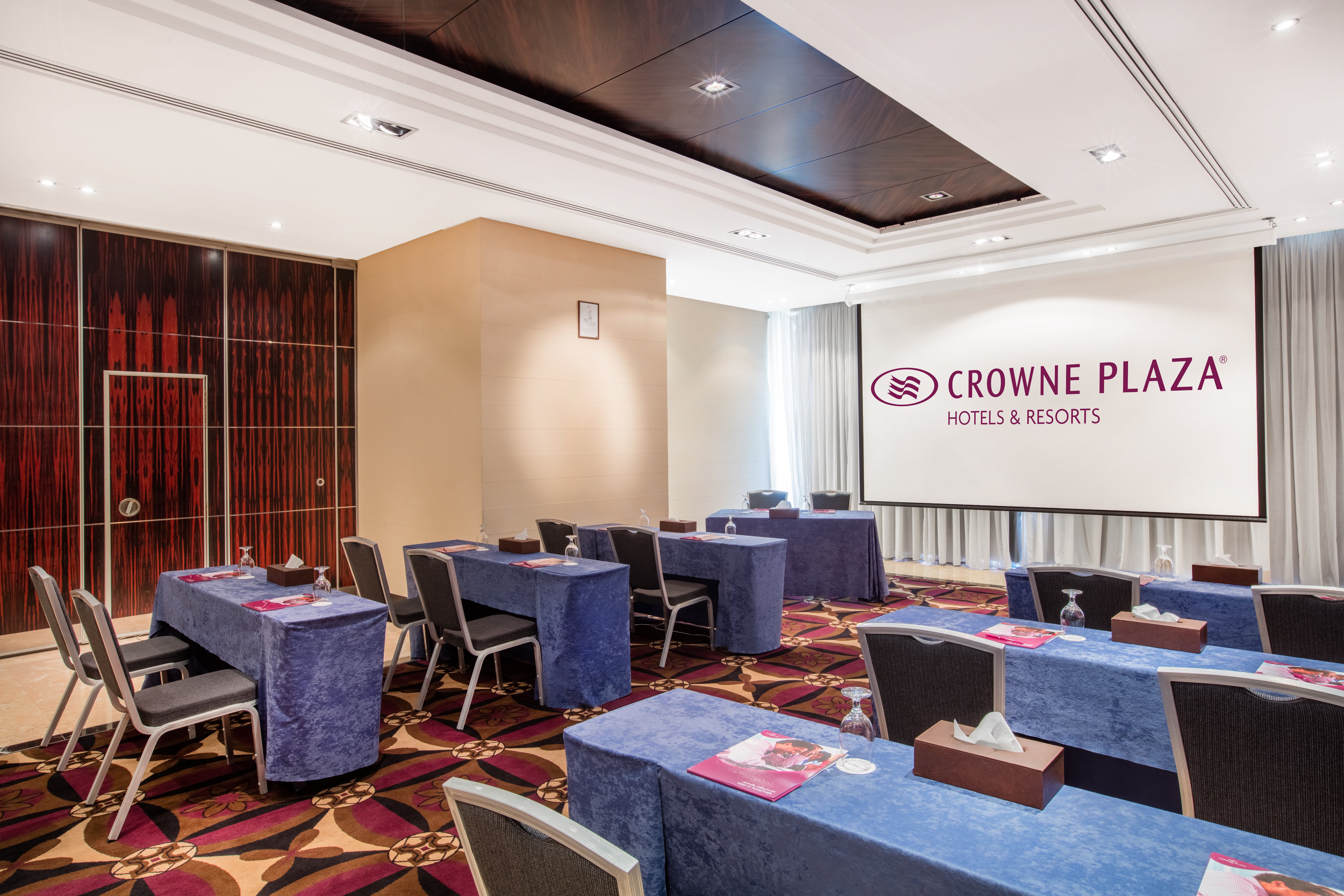 Crowne Plaza Hotel Beirut 38/50