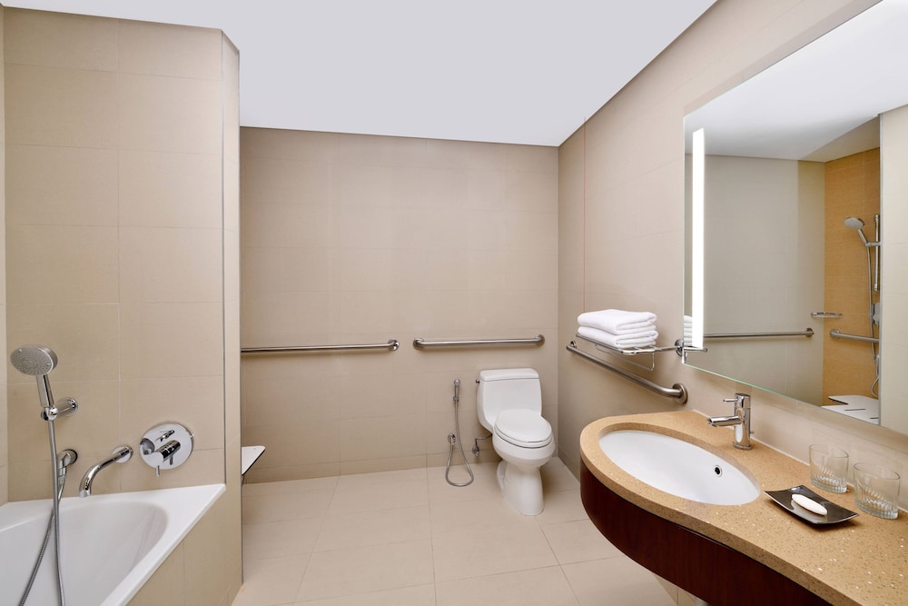 كورتيارد ماريوت(Courtyard by Marriott Riyadh Olaya) 8/38