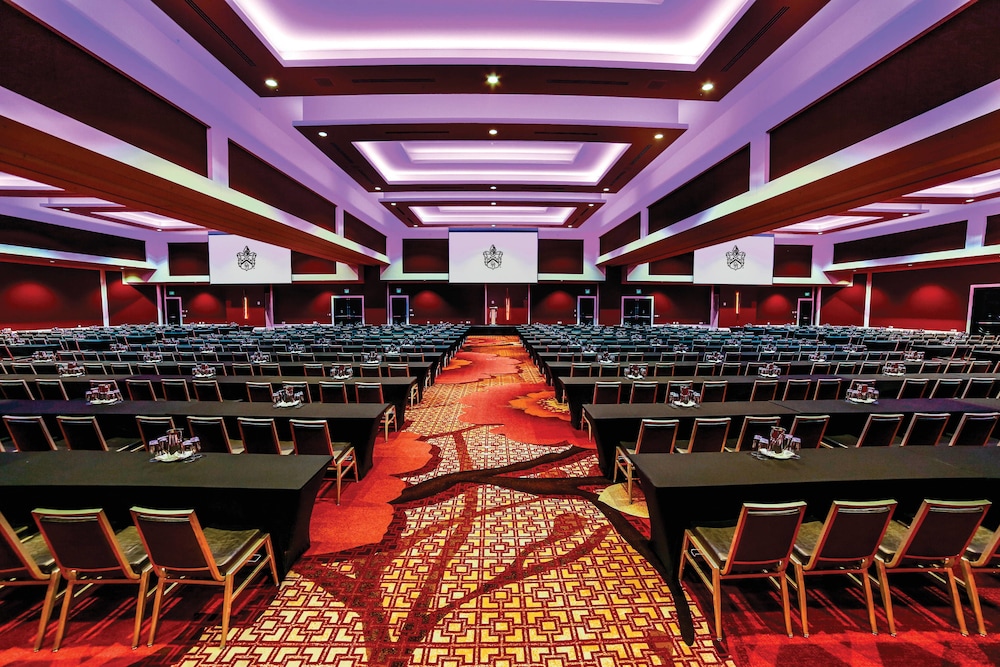 The Davenport Grand, Autograph Collection 24/69