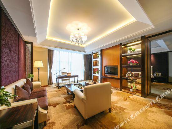 Hongyang Linglu Hotel 18/21