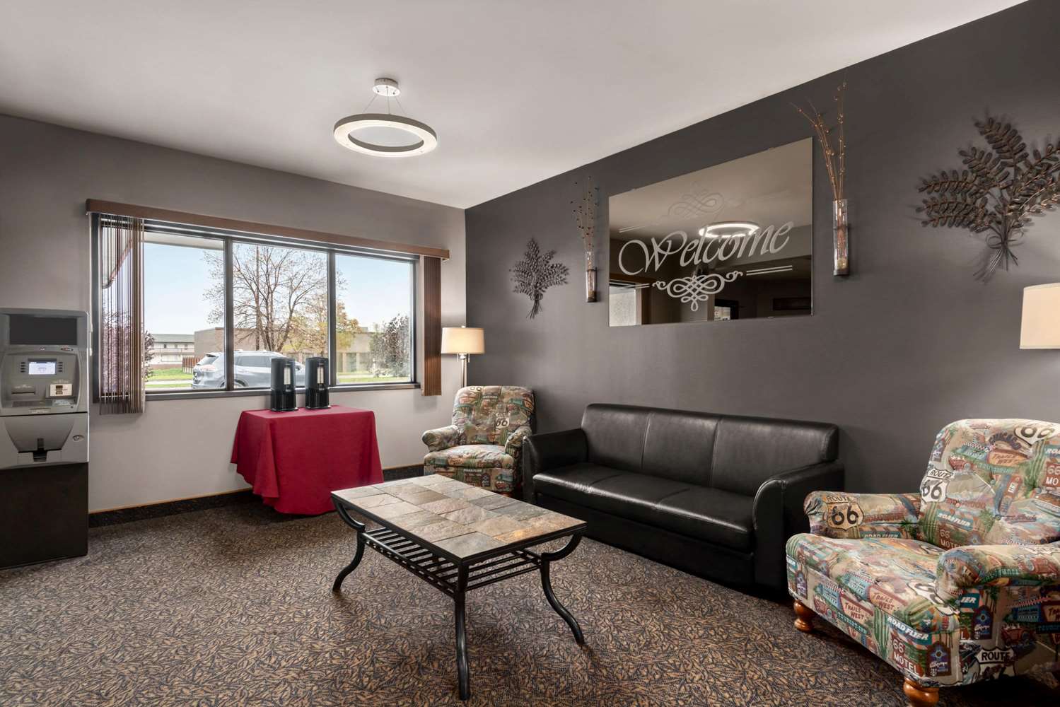 Travelodge By Wyndham Brandon 16/25