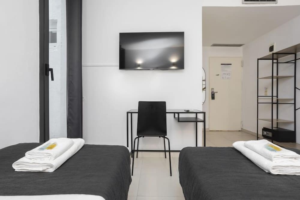 Hostal Bedmates 46/55