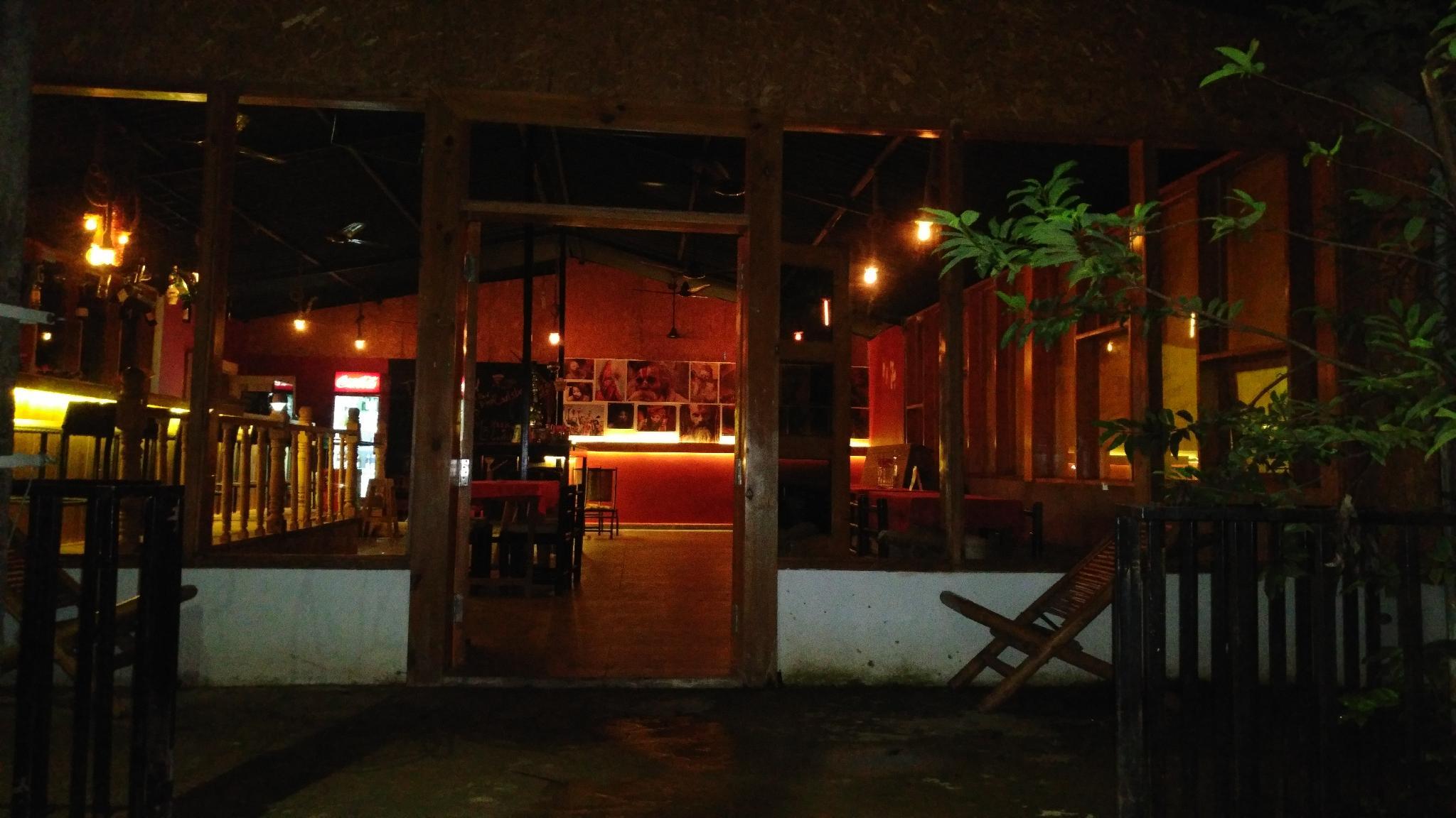 Cocos Resort 24/24