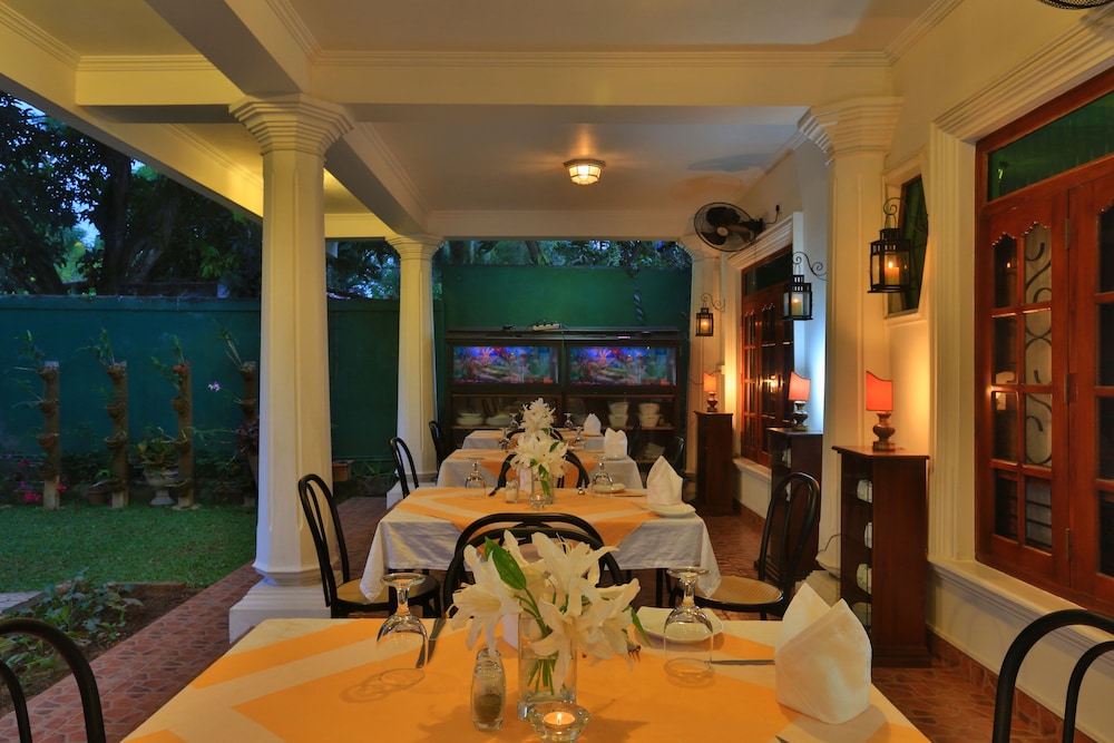 Emel Boutique Hotel 30/50