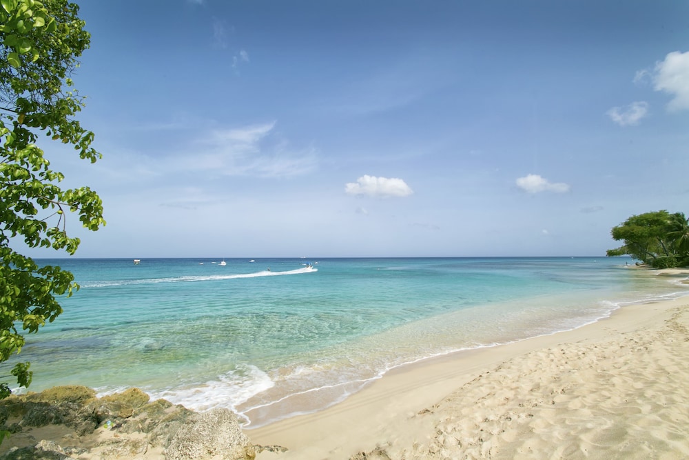 Beach View Hotel 42/50