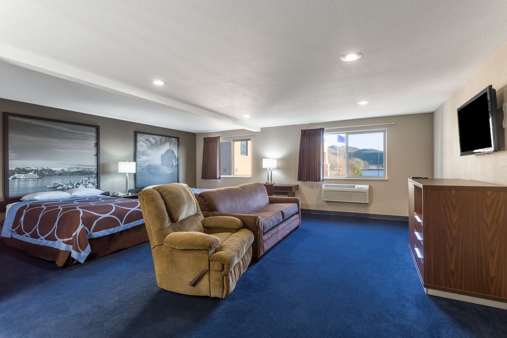 Americas Best Value Inn Sparks 8/17