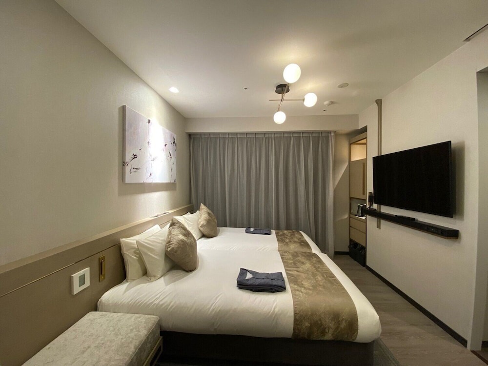 BASIC, TWIN BEDS