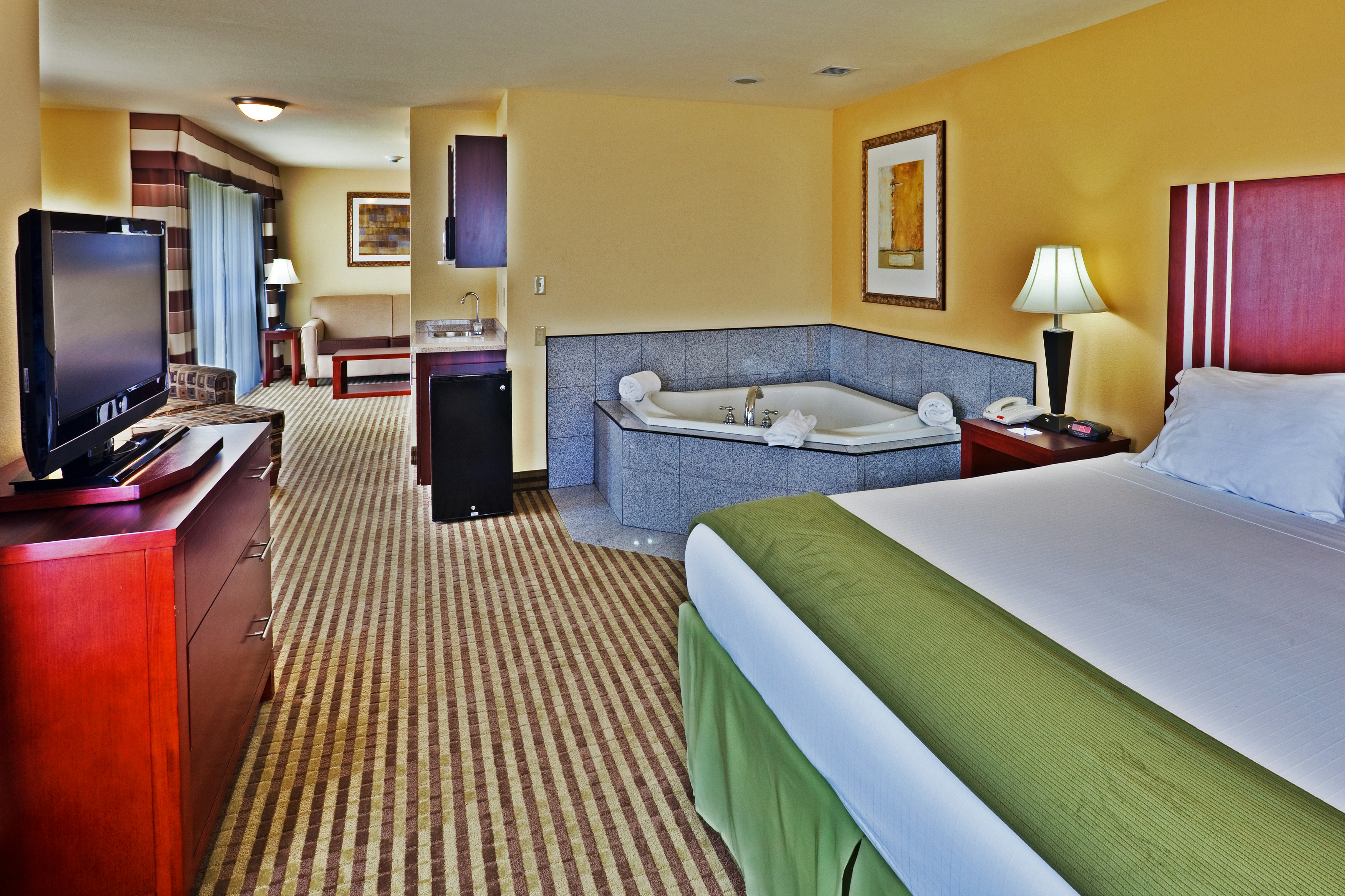 Holiday Inn Express Hotel And Suites Ponca City 12/50