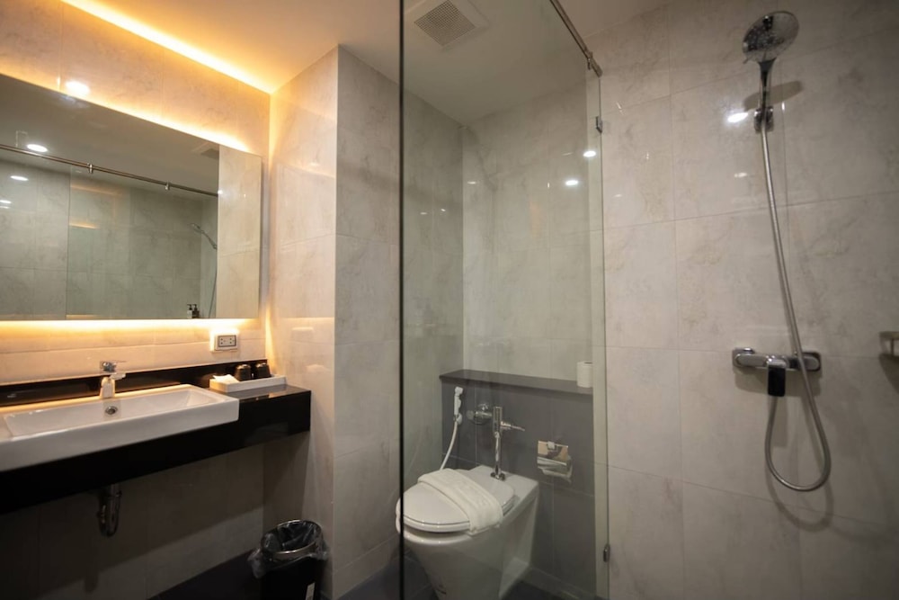 Lewit Hotel Pattaya, a member of Radisson Individuals 47/50