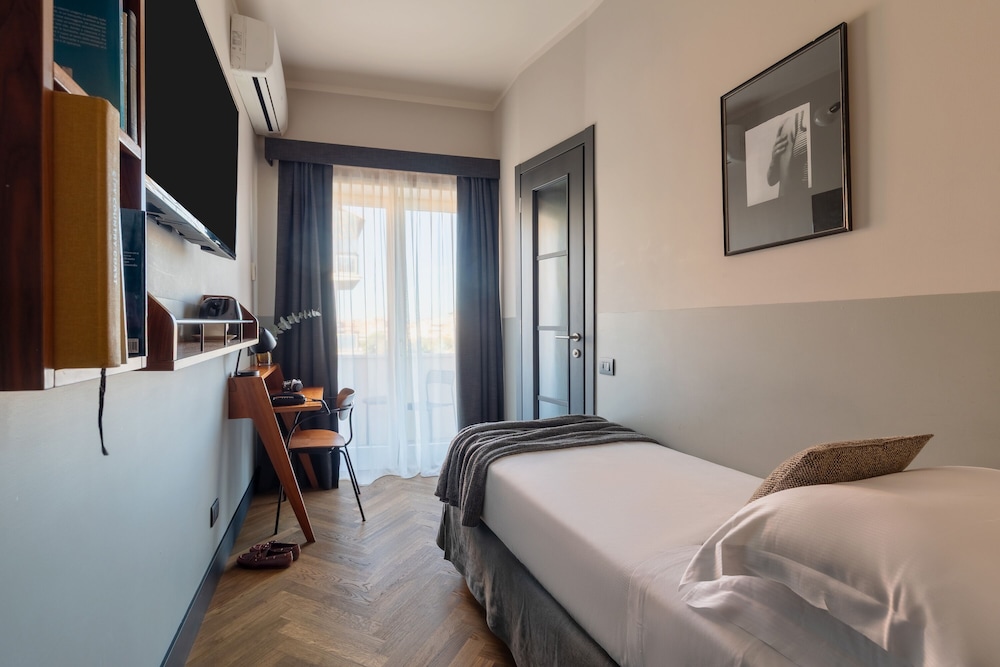 C Hotels Club House 15/38