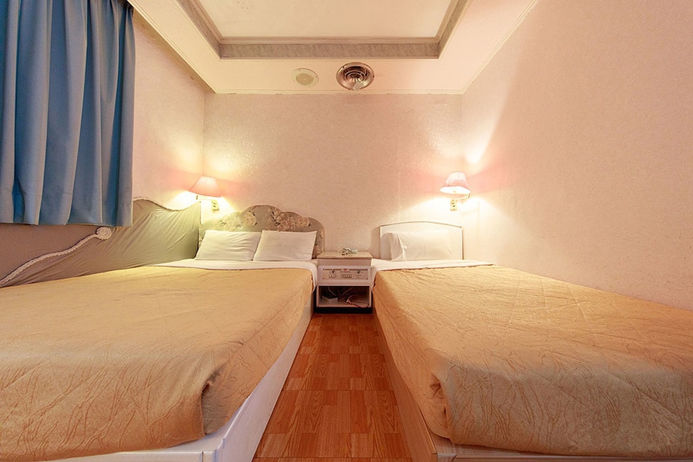 Dajenshan Hotel 46/63
