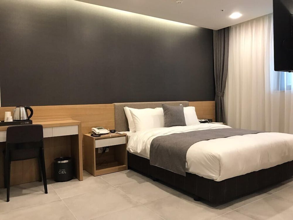 Hotel Ciel 9/29