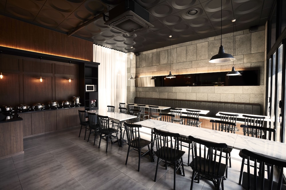 Lumia Hotel Myeongdong 21/25