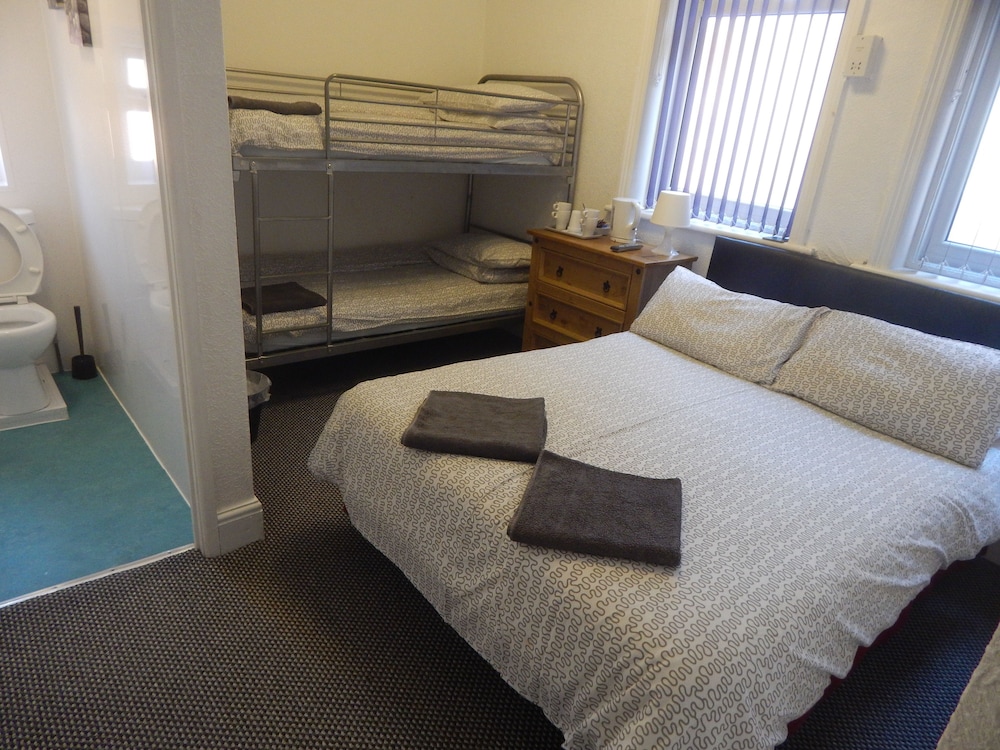 Llanryan Guest House 15/39