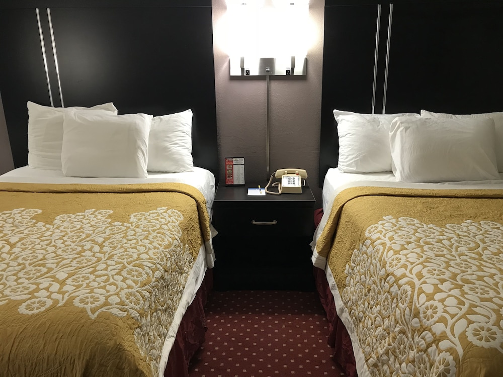 Days Inn By Wyndham Livonia - Detroit 19/59