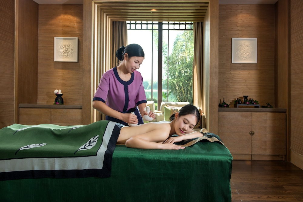 Banyan Tree Yangshuo 21/50
