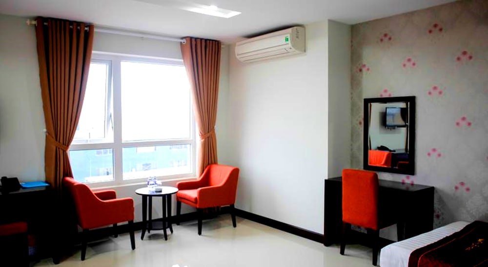 Huong Son Hotel 42/54
