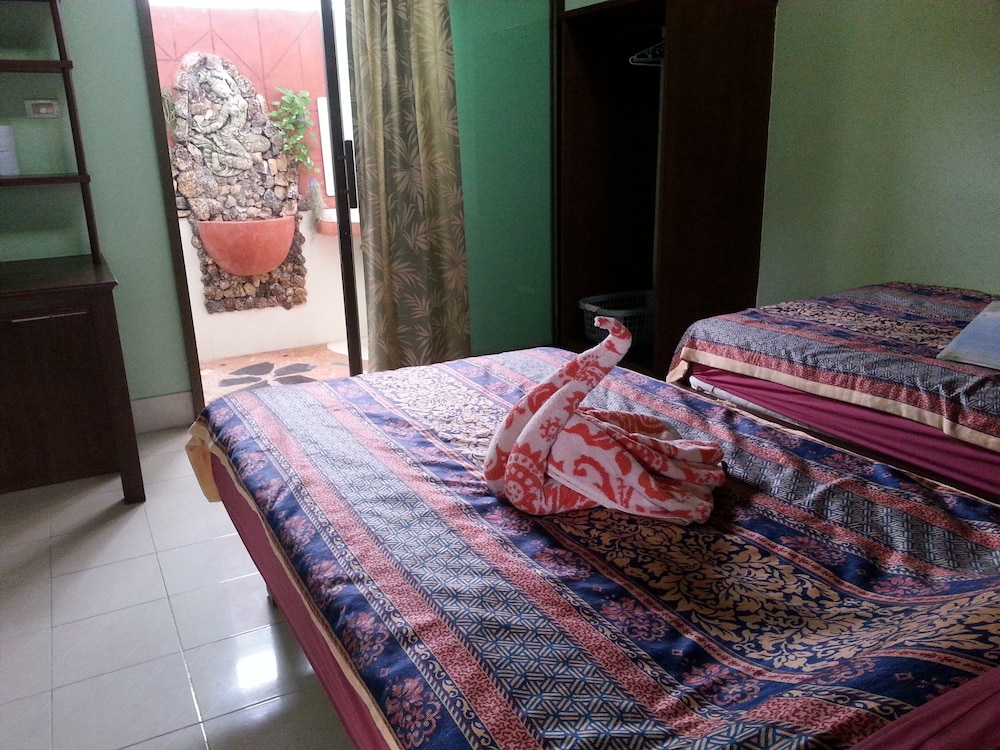 Shanti Lodge Phuket 25/58