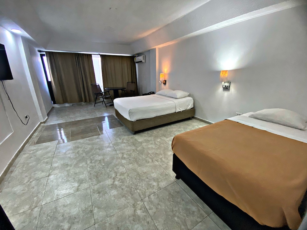 Hotel Lord Pierre 22/60