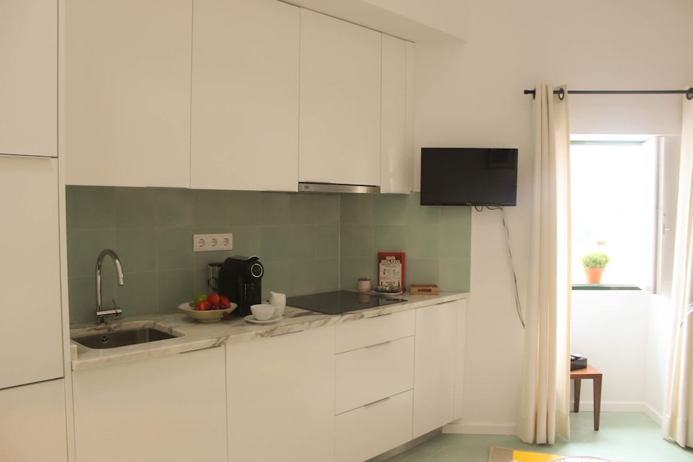 Arco Apartments 9/50