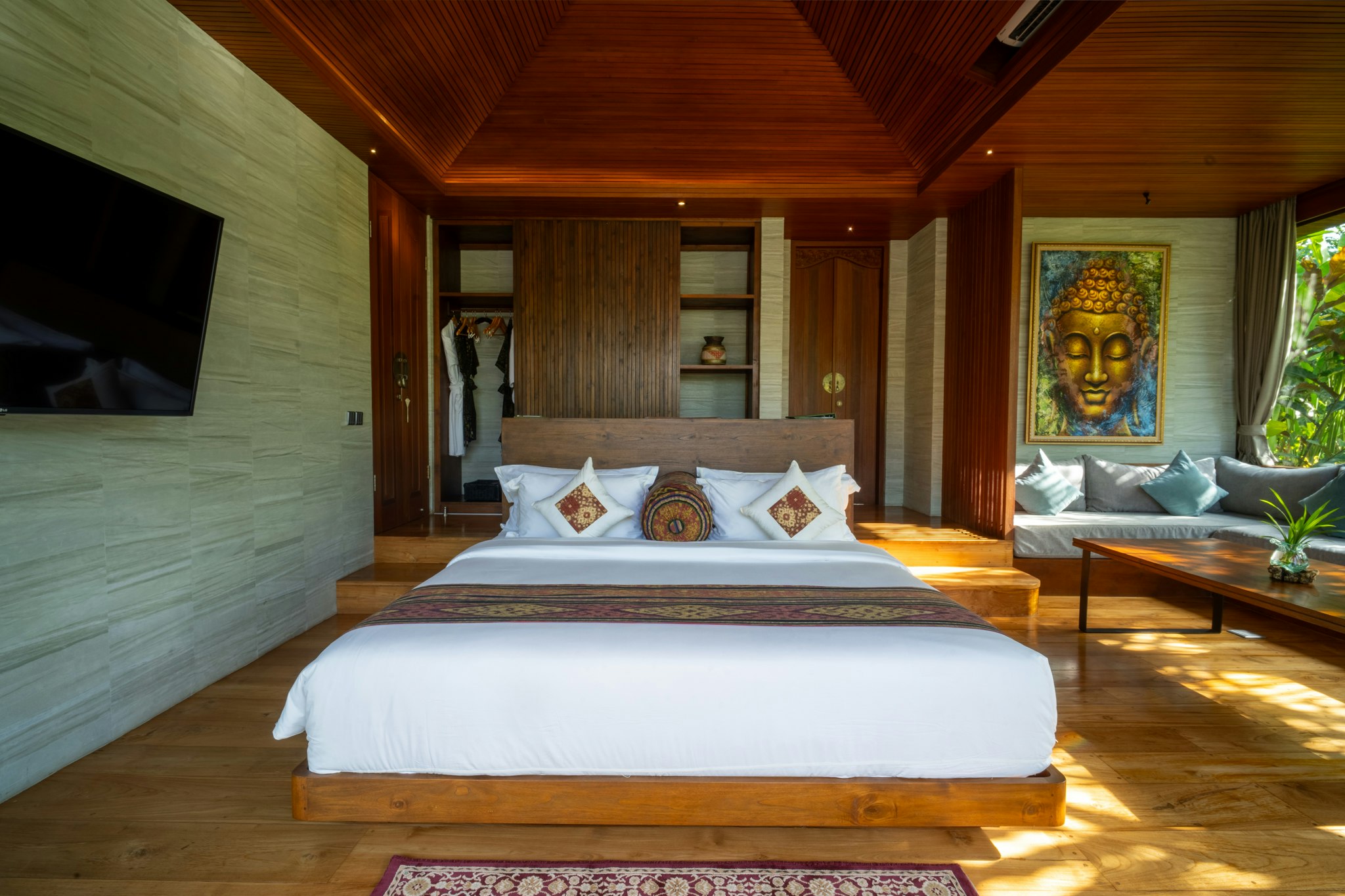 2 Bedrooms, Pool, Prestige, Villa