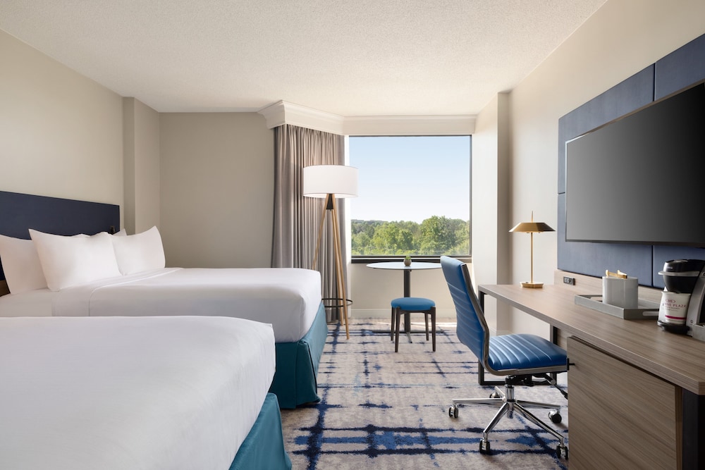 Crowne Plaza College Park Washington DC 28/79