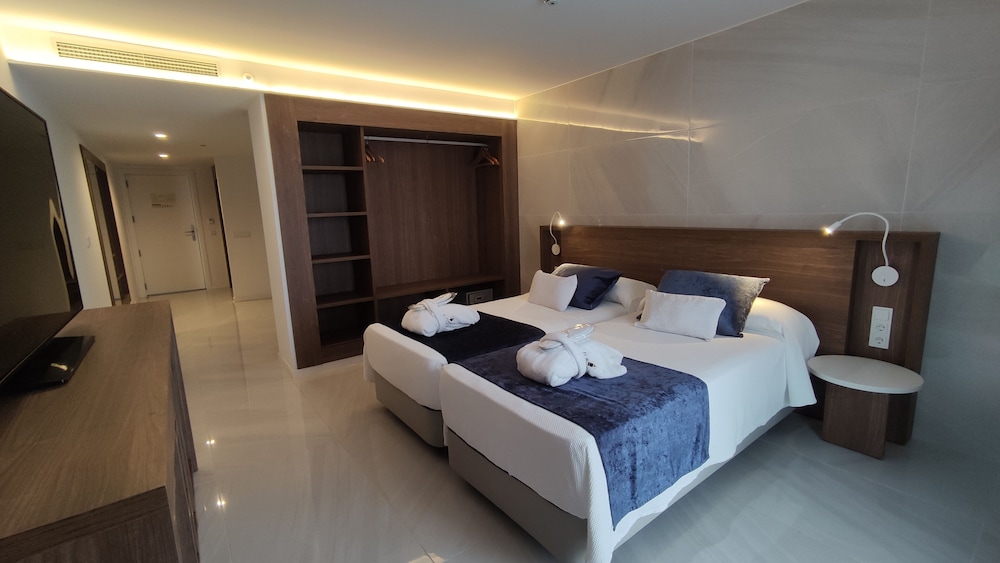 El Puerto Ibiza Hotel Spa 19/80