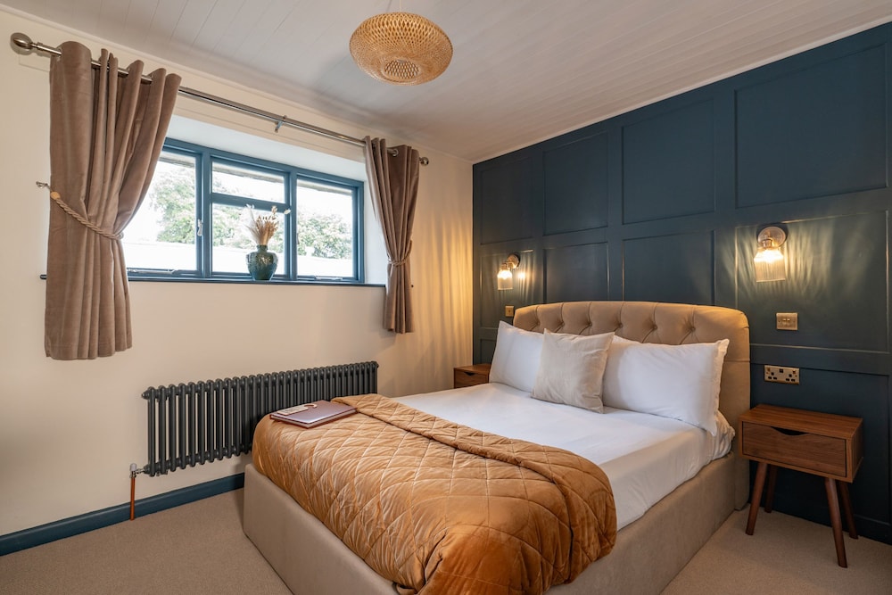 The Bugle Coaching Inn 15/50