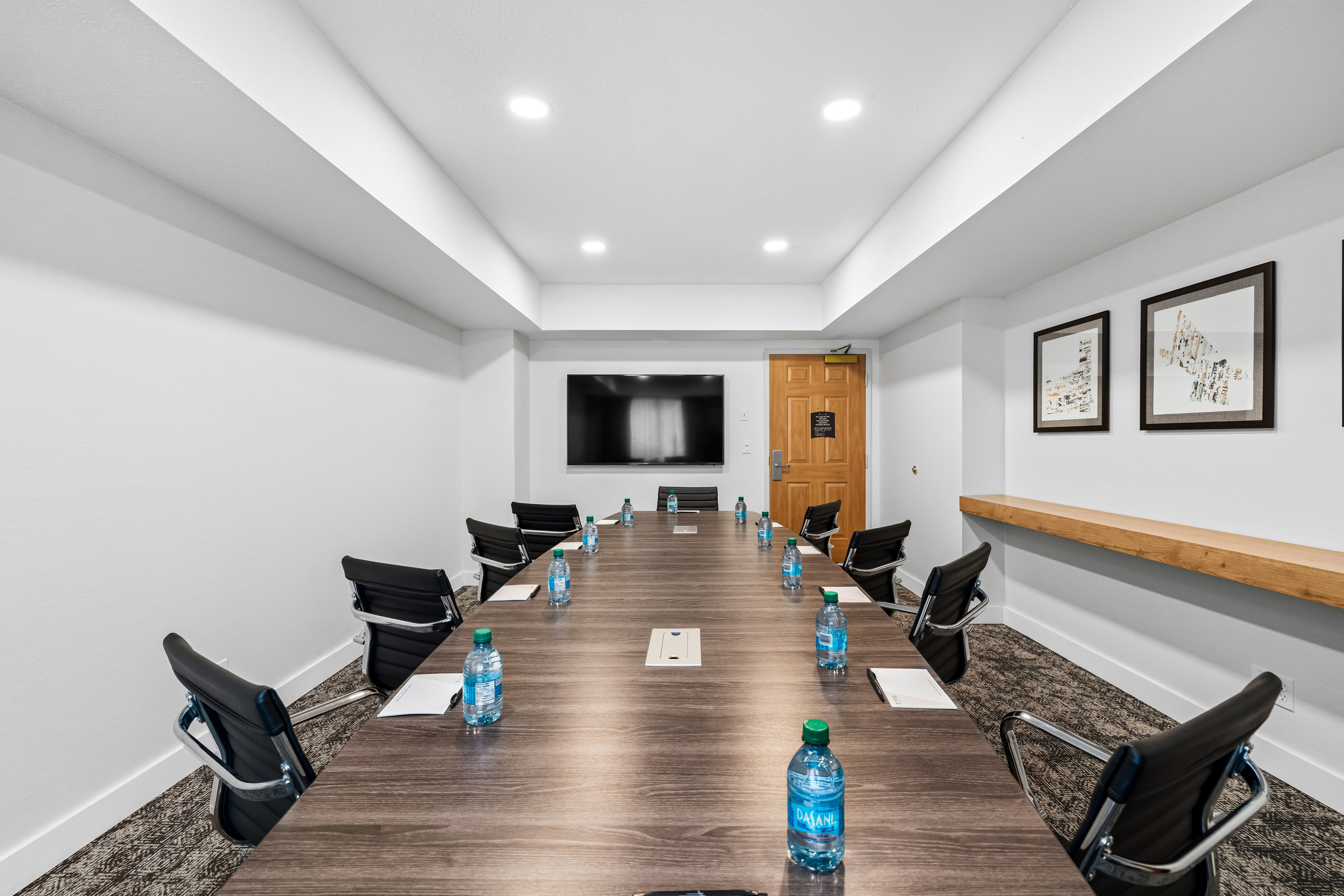 Staybridge Suites Hotel Calgary Airport 59/74