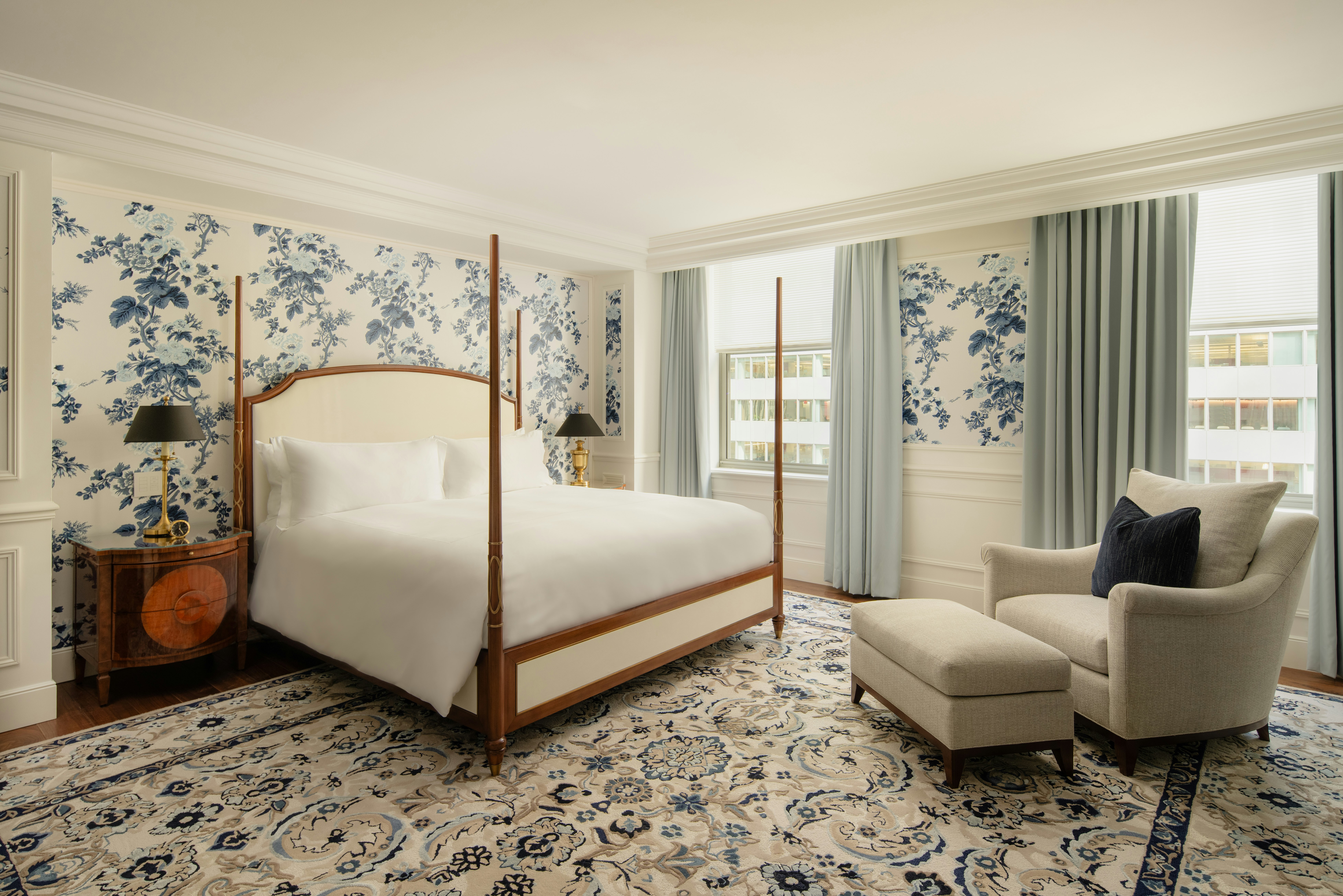 EMPIRE, SUITE
