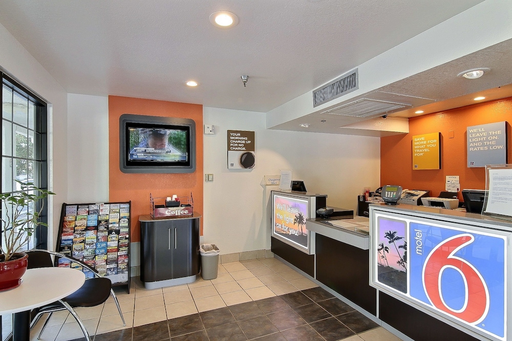 Motel6 Thousand Oaks, CA 20/49
