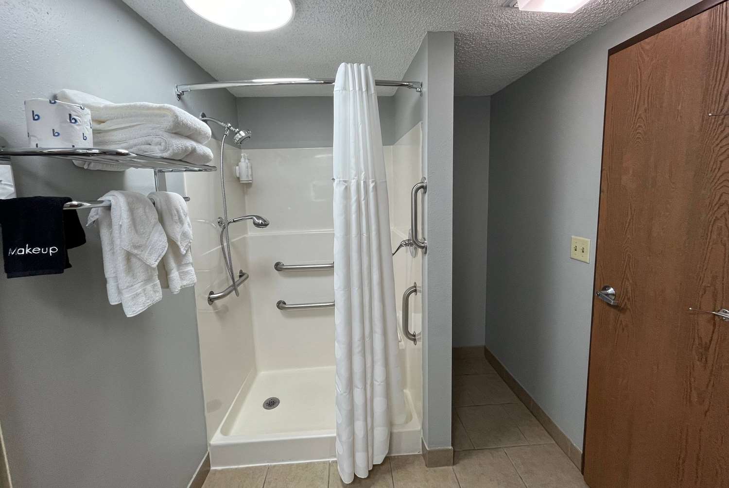Super 8 By Wyndham Emporia 34/34