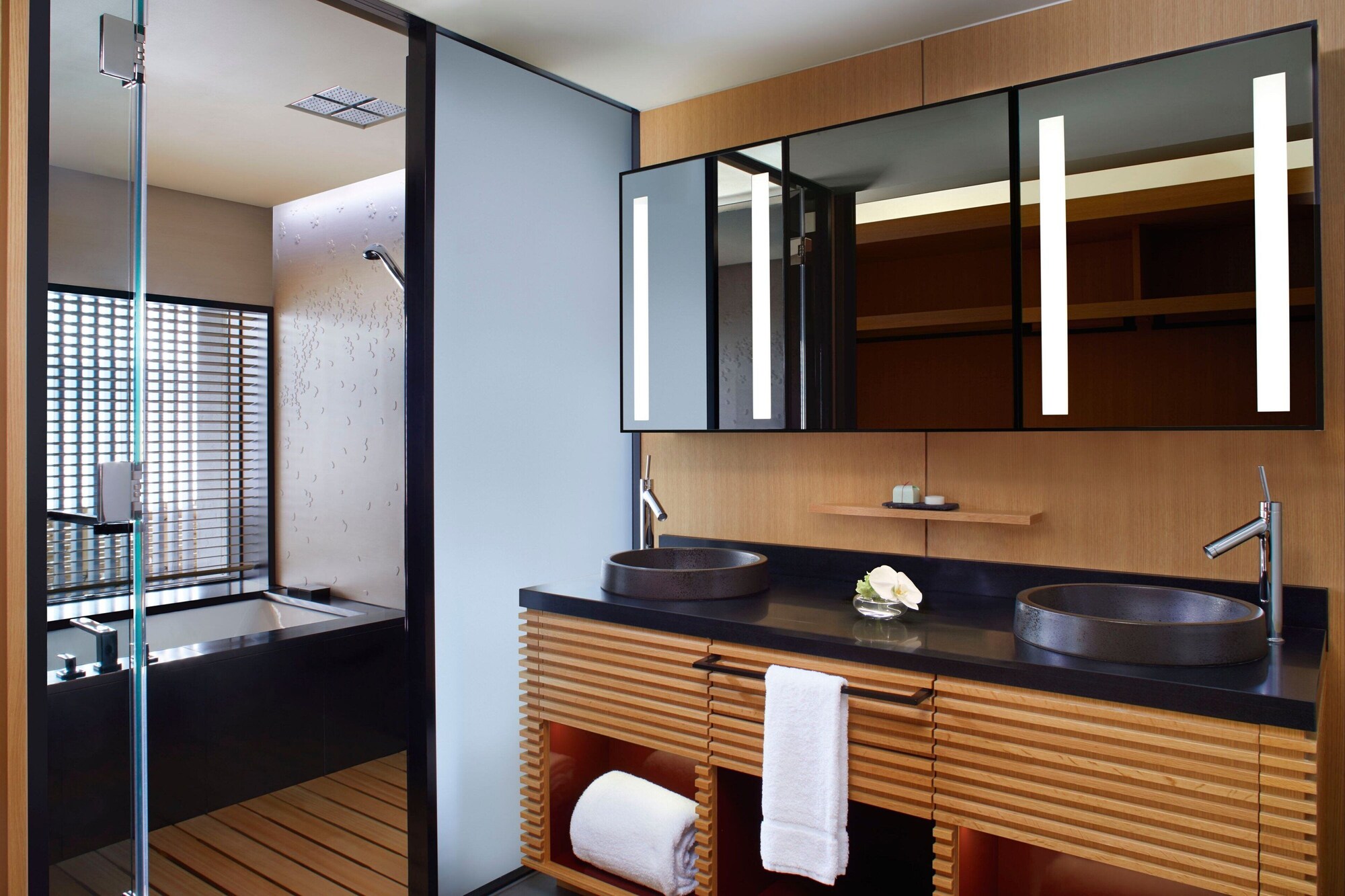جناح بسرير كينج بإطلالة على الجبل، The Ritz Carlton Kyoto 4/4