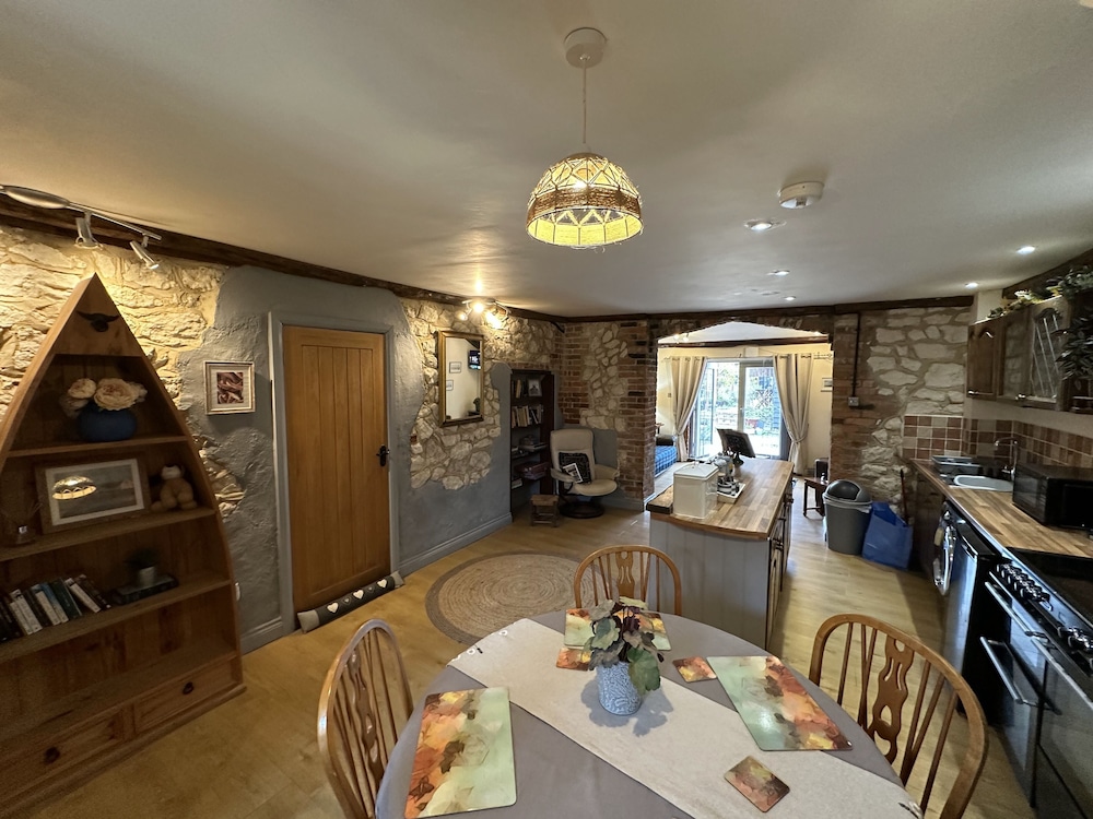 Norfolk Accommodation - mYminiBreak 40/50
