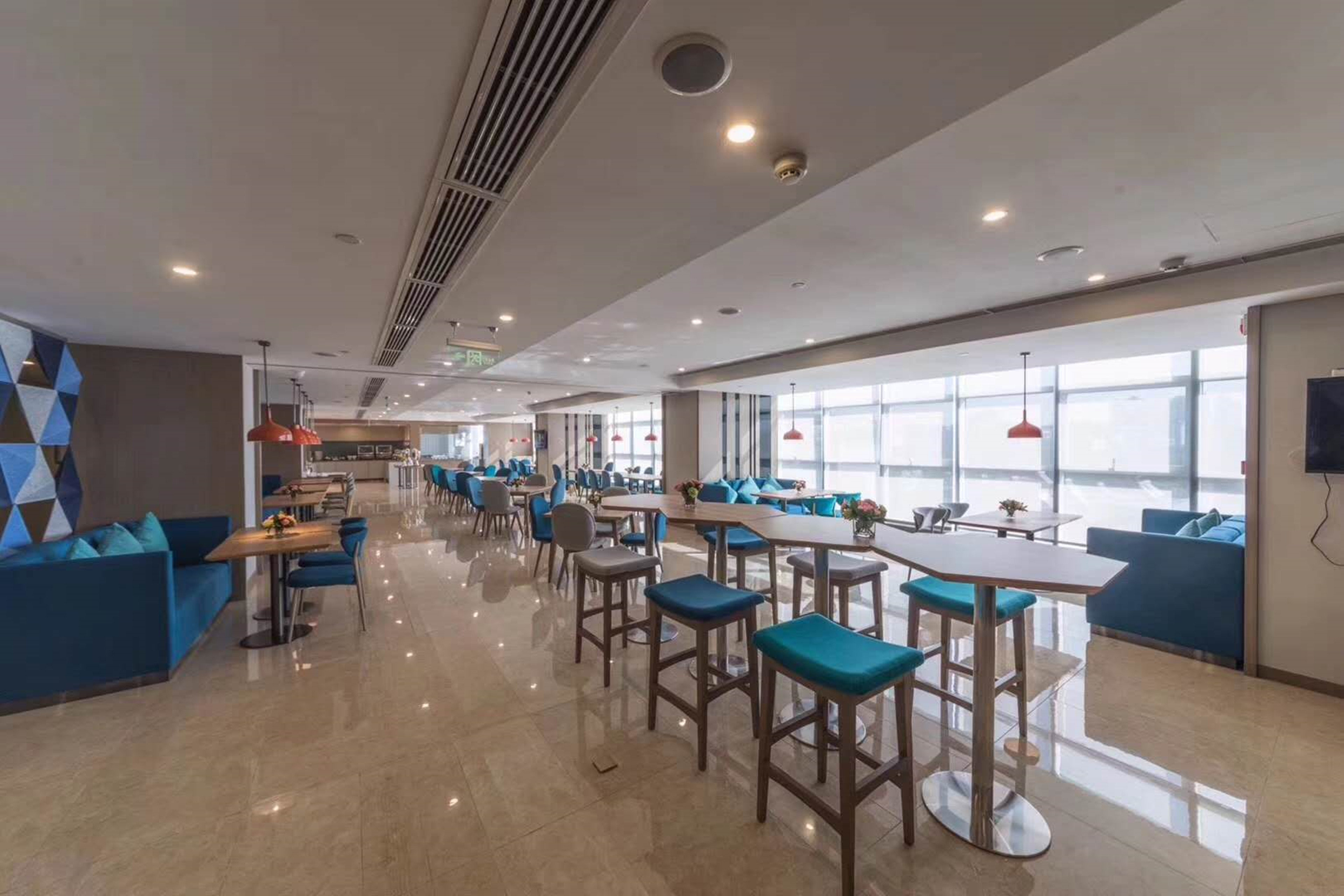 Holiday Inn Express Xichang City Center 26/47