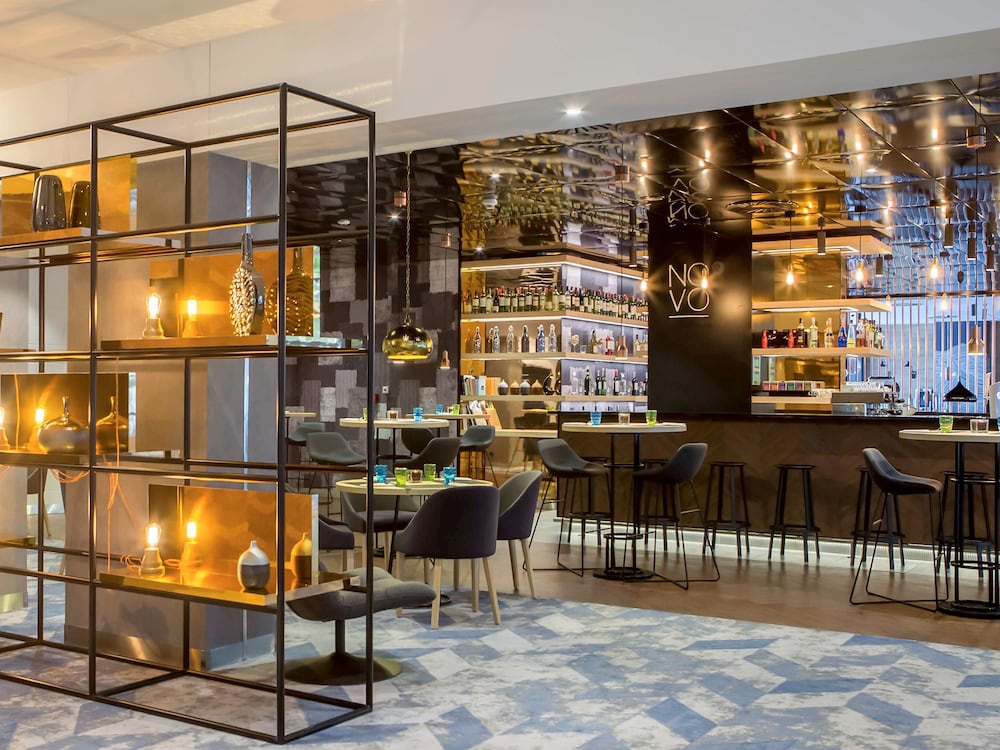 restaurant-cafeteria