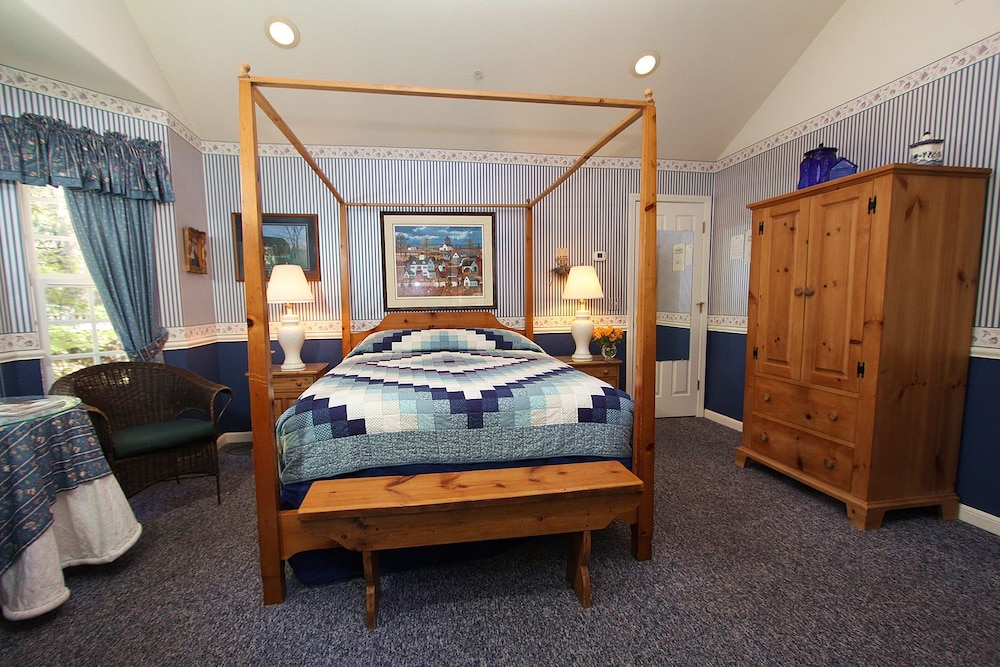 McCaffrey House Bed and Breakfast Inn 17/52