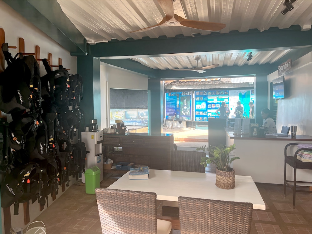 Neptune Diving Resort Moalboal 27/50